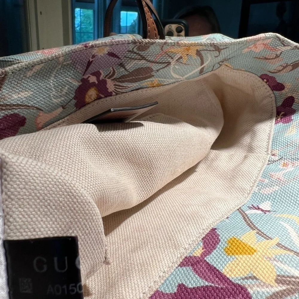 Like New Gucci Japan Exclusive Floral Bear Tote Turquoise - Picture 9 of 11